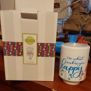 Scentsy White Mug with Blue Quote and Floral Design